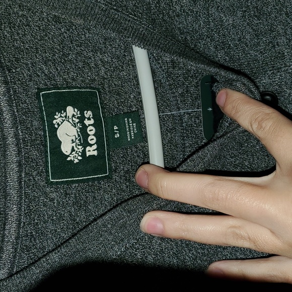 NWT Men's Roots Small Long Sleeve - Picture 5 of 7